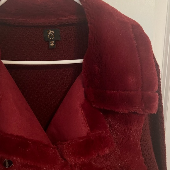 12Th Heart Women’s Y2K Long Line Faux Fur Burgundy Sweater/Jacket L Academia - Picture 10 of 11